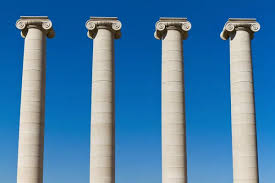 4 piliers romains en pierre